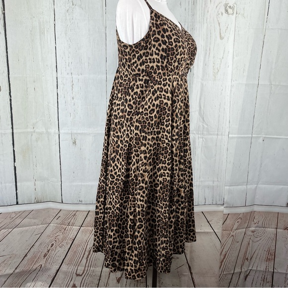 TORRID LEOPARD DRESS Sz 1 - Picture 10 of 12